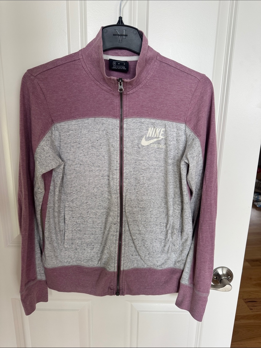 Women’s Nike Zip Up Sweatshirt